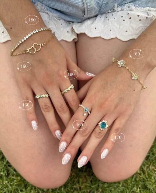 Anillos y pulseras
